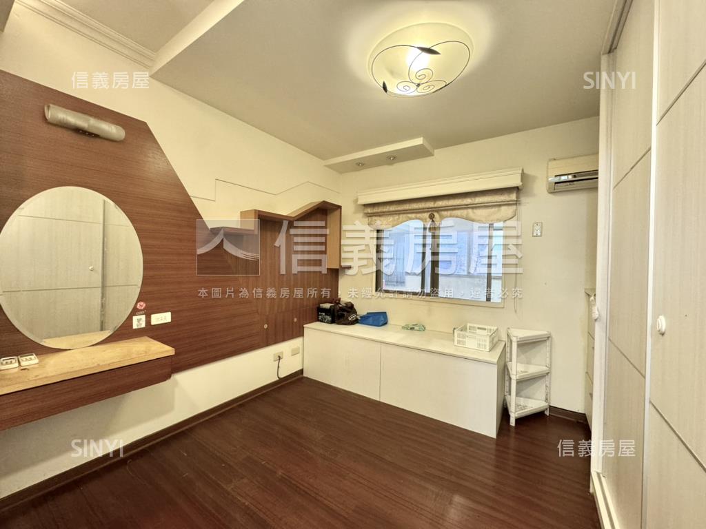 五街５０好３房附車位房屋室內格局與周邊環境