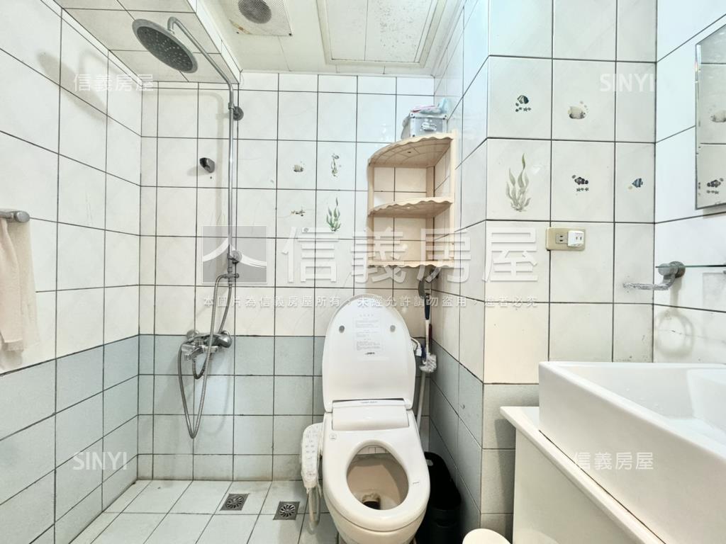 五街５０好３房附車位房屋室內格局與周邊環境