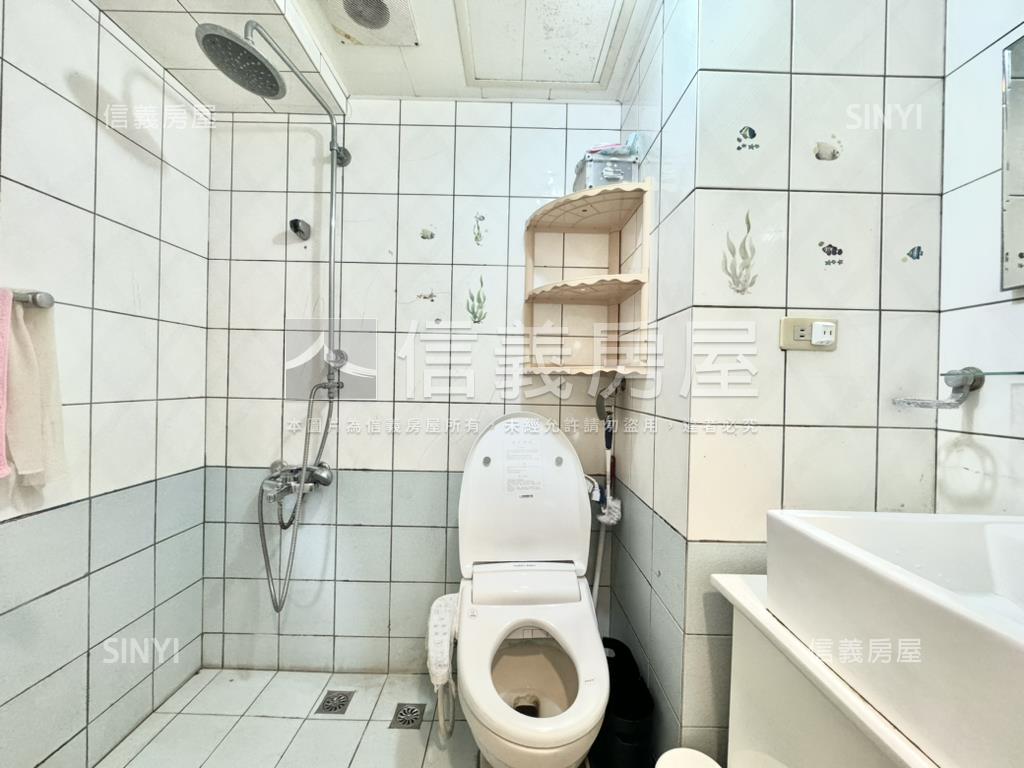 五街５０好３房附車位房屋室內格局與周邊環境