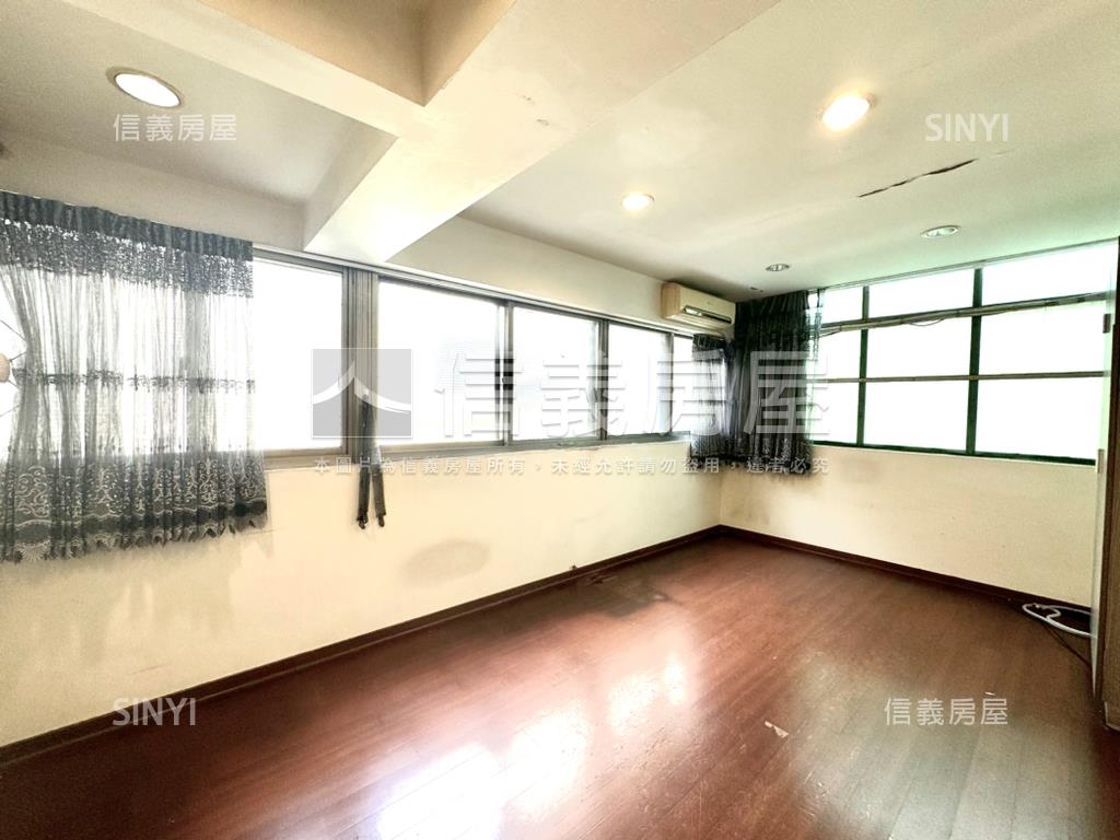 五街５０好３房附車位房屋室內格局與周邊環境