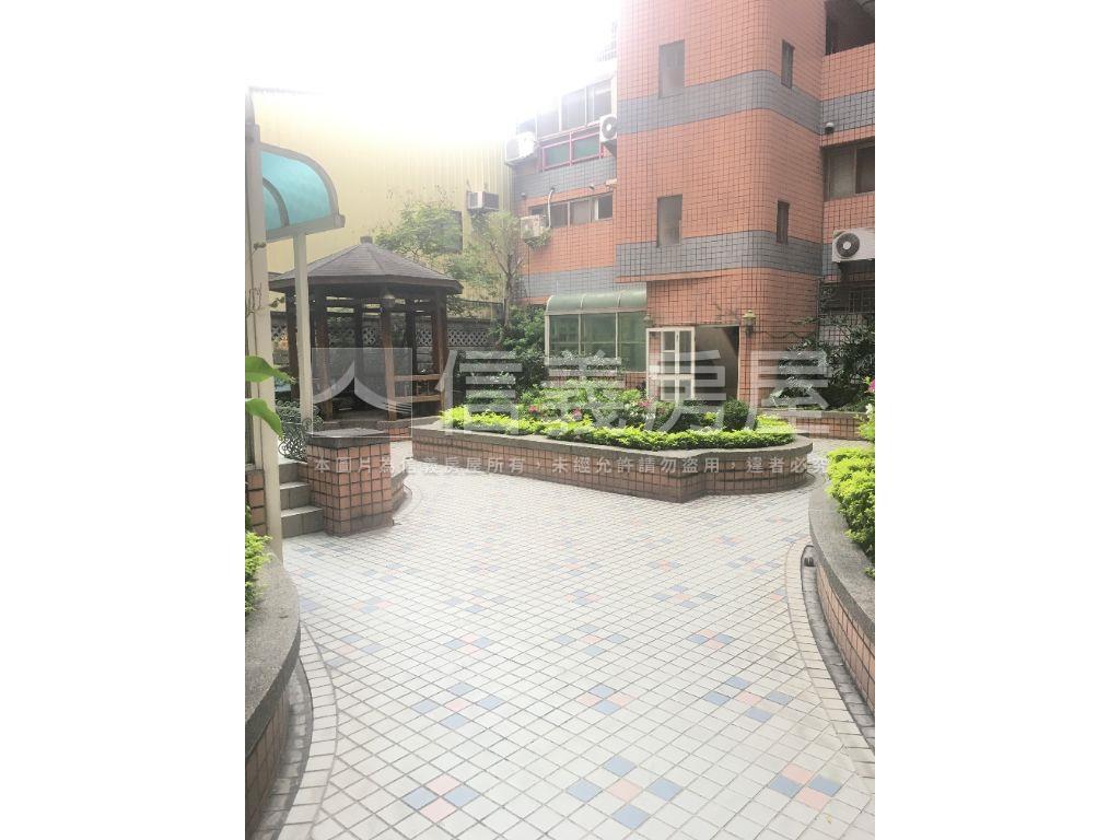 五街５０好３房附車位房屋室內格局與周邊環境