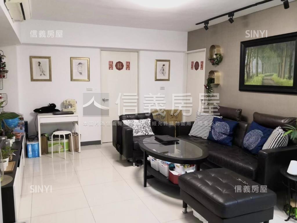 商五用地三多捷運旁美兩房房屋室內格局與周邊環境