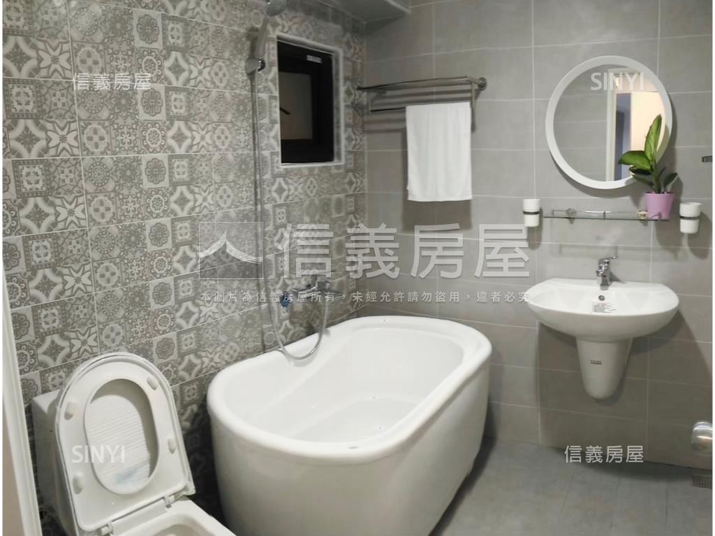 商五用地三多捷運旁美兩房房屋室內格局與周邊環境