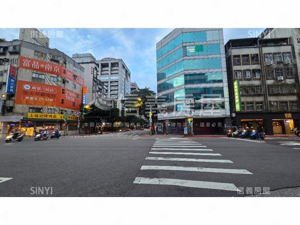 南京三民角窗辦公房屋室內格局與周邊環境