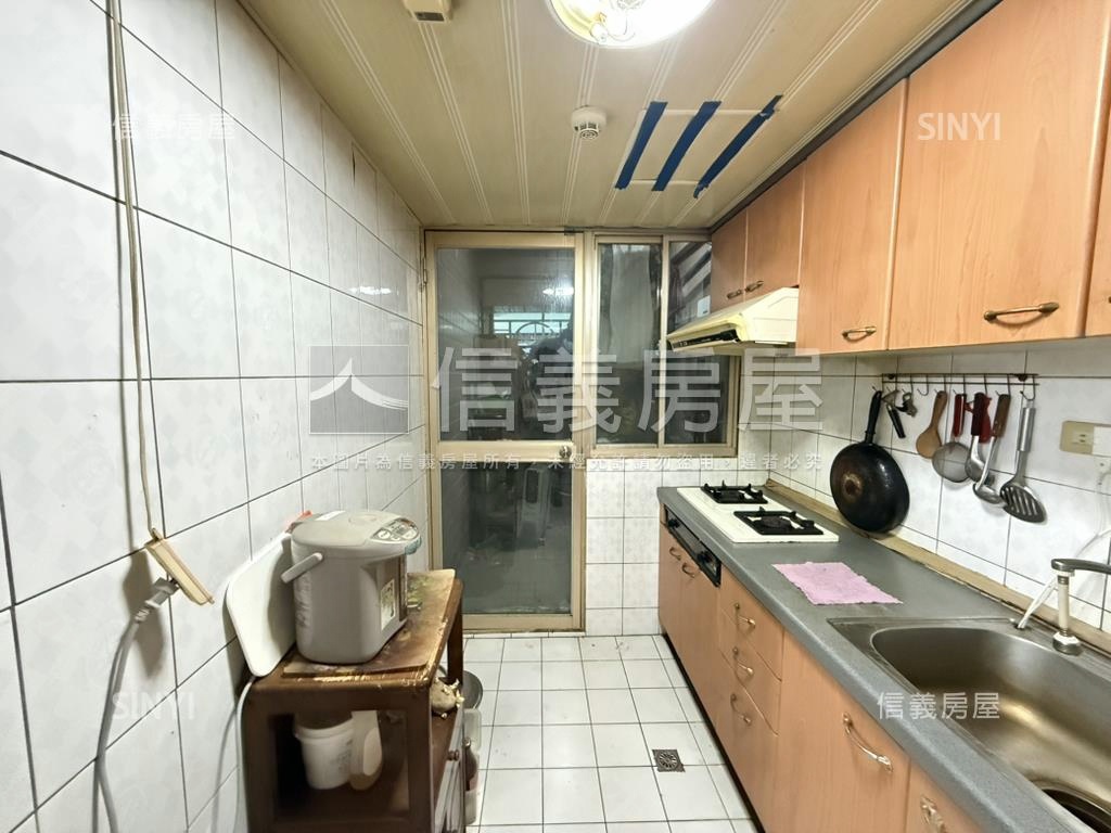 店長推薦★台北橋捷運電梯房屋室內格局與周邊環境