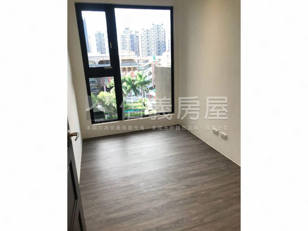 新六藝精美兩房車位房屋室內格局與周邊環境
