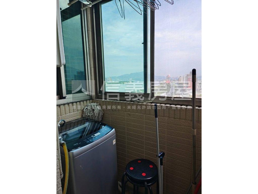 專任天星花園景觀附車位房屋室內格局與周邊環境