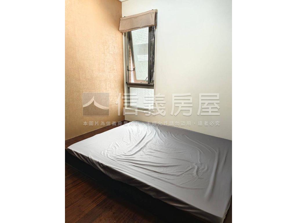 專任天星花園景觀附車位房屋室內格局與周邊環境
