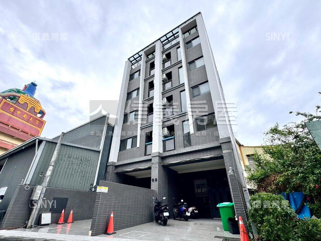 東區全新收租透套獨洗獨曬房屋室內格局與周邊環境