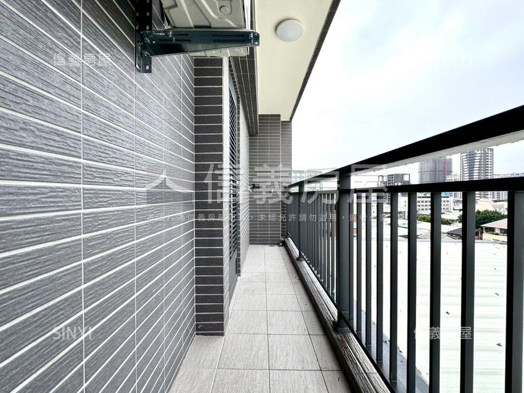 東區全新收租透套獨洗獨曬房屋室內格局與周邊環境