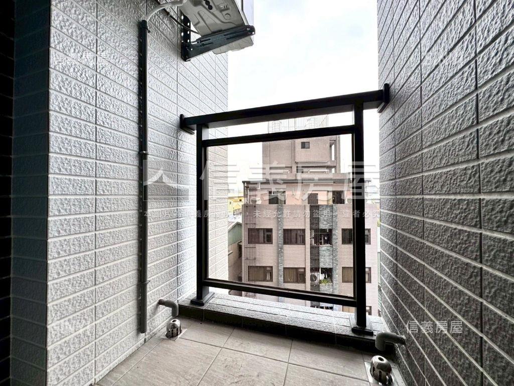 東區全新收租透套獨洗獨曬房屋室內格局與周邊環境