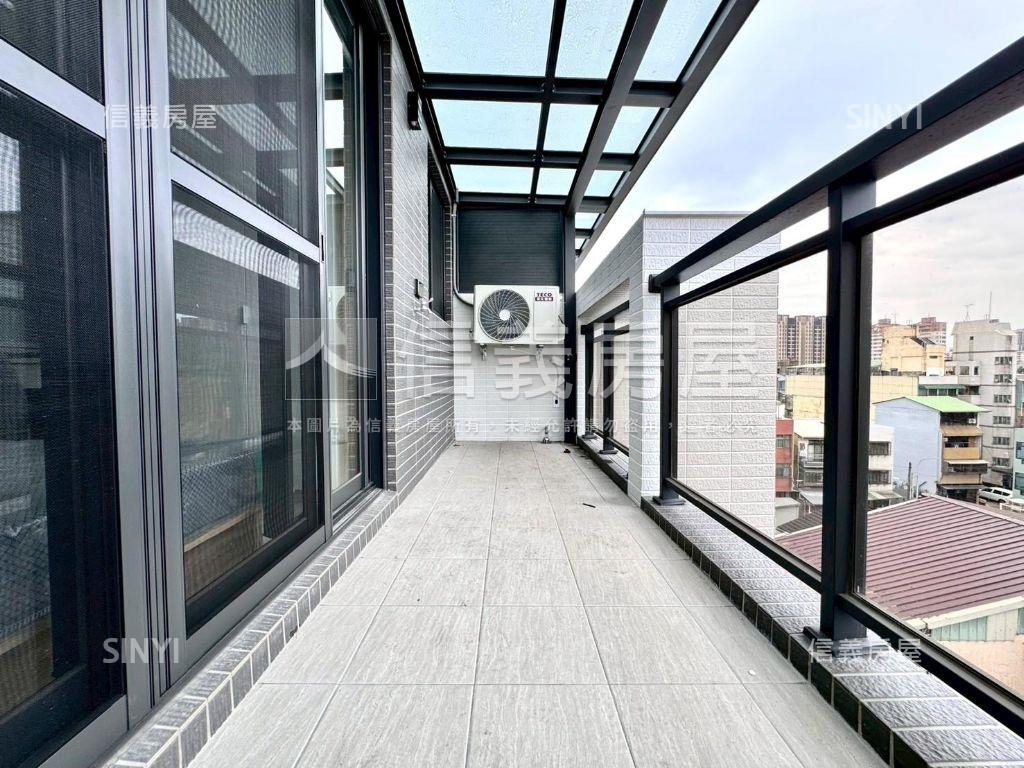 東區全新收租透套獨洗獨曬房屋室內格局與周邊環境