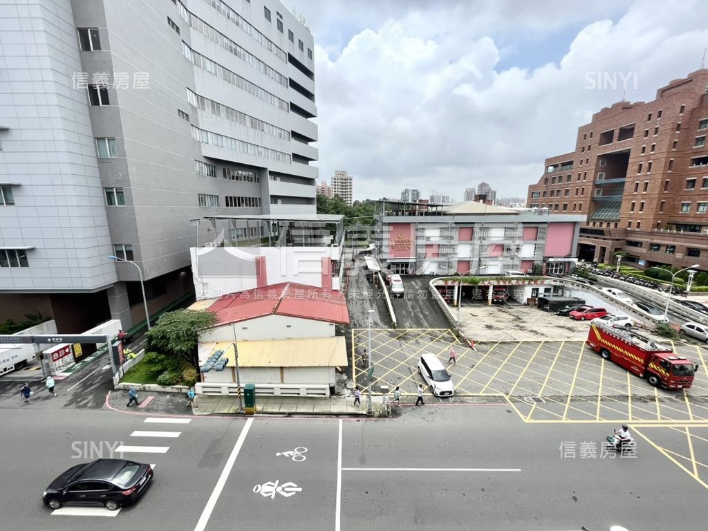 正５樓騎樓式金透店房屋室內格局與周邊環境