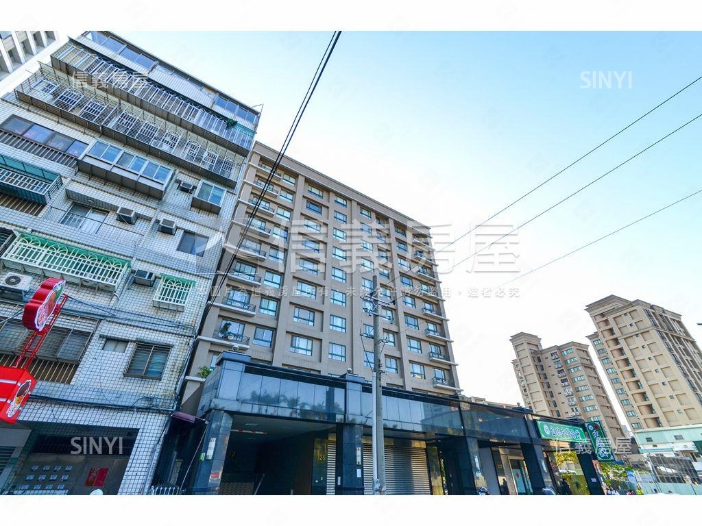 悠遊郡四房車位房屋室內格局與周邊環境