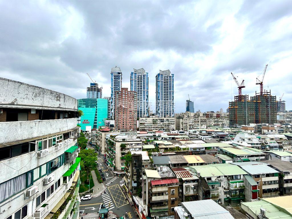 忠孝復興雙捷高樓景觀住辦房屋室內格局與周邊環境