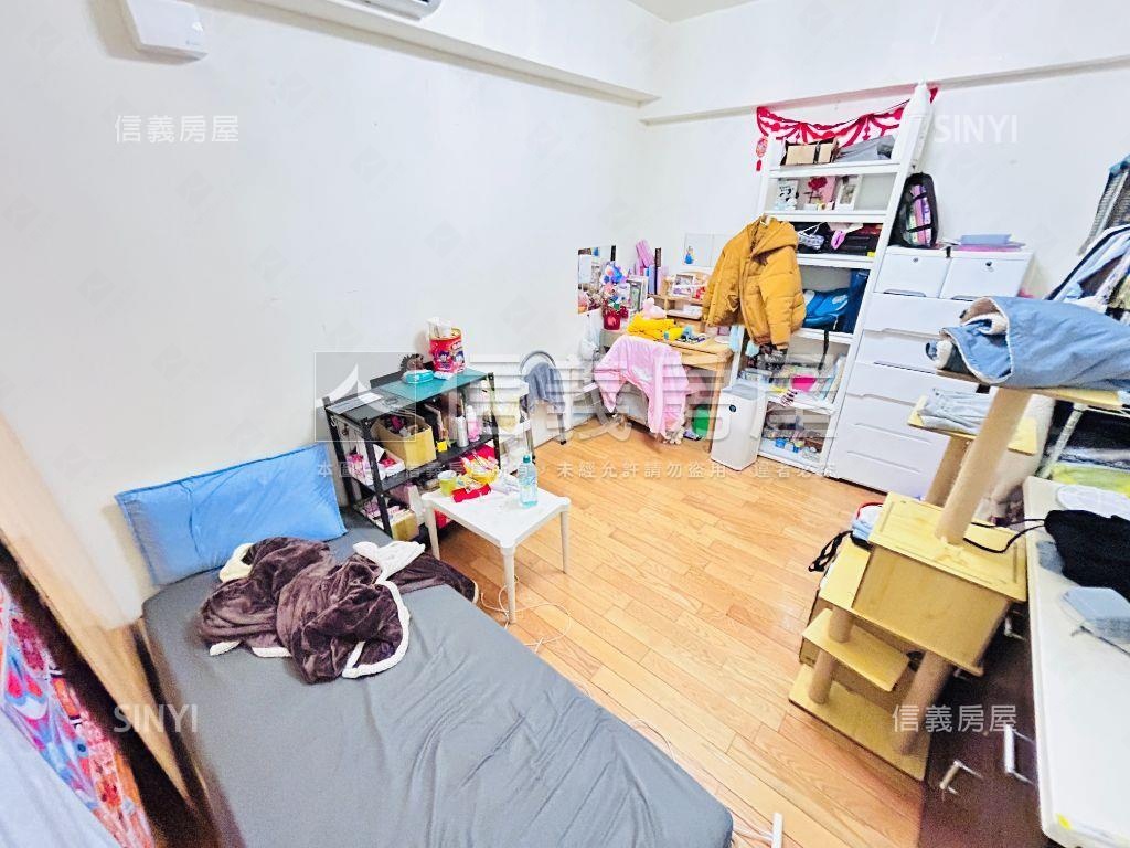 中平‧公園綠地四房車位房屋室內格局與周邊環境
