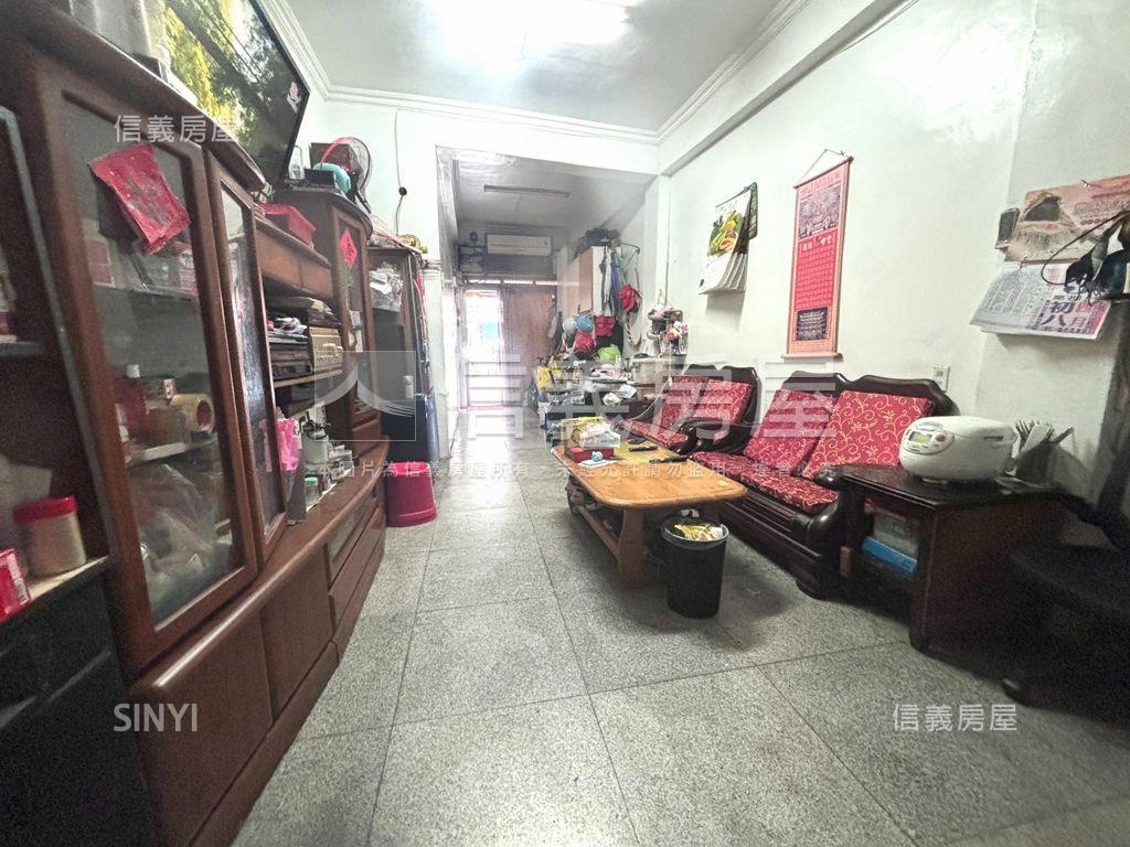 西藏路店面住家二樓房屋室內格局與周邊環境