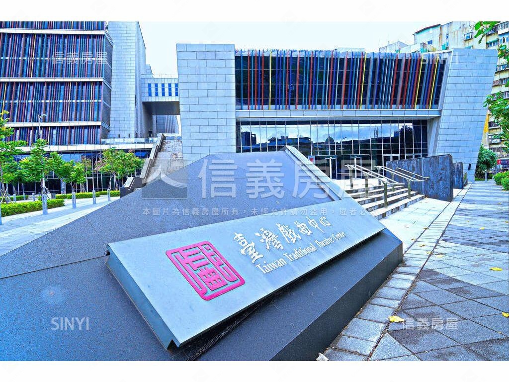 美崙公園稀有一樓大空間房屋室內格局與周邊環境