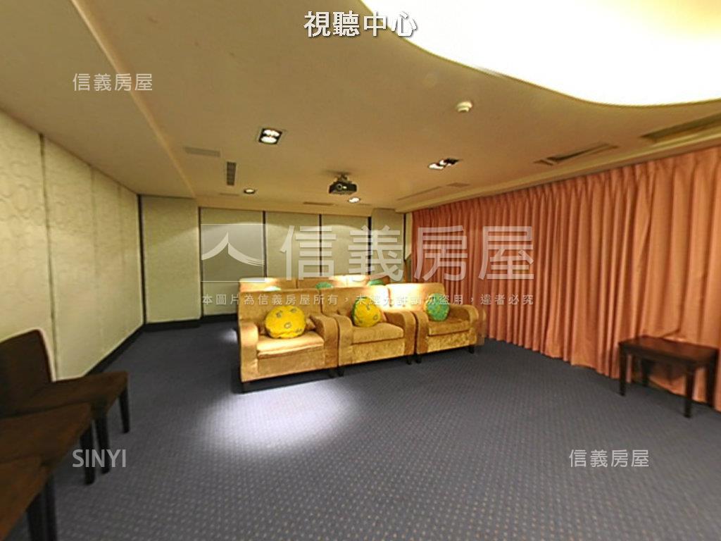 遠百精緻４房房屋室內格局與周邊環境
