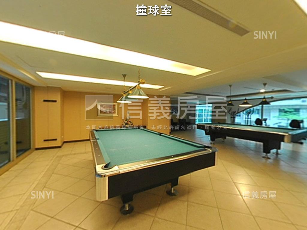 遠百精緻４房房屋室內格局與周邊環境