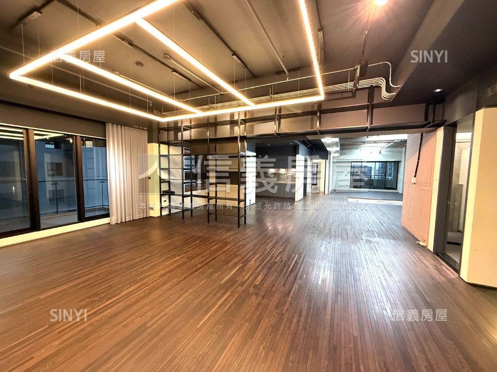 由鉅大謙視野戶附３平車位房屋室內格局與周邊環境