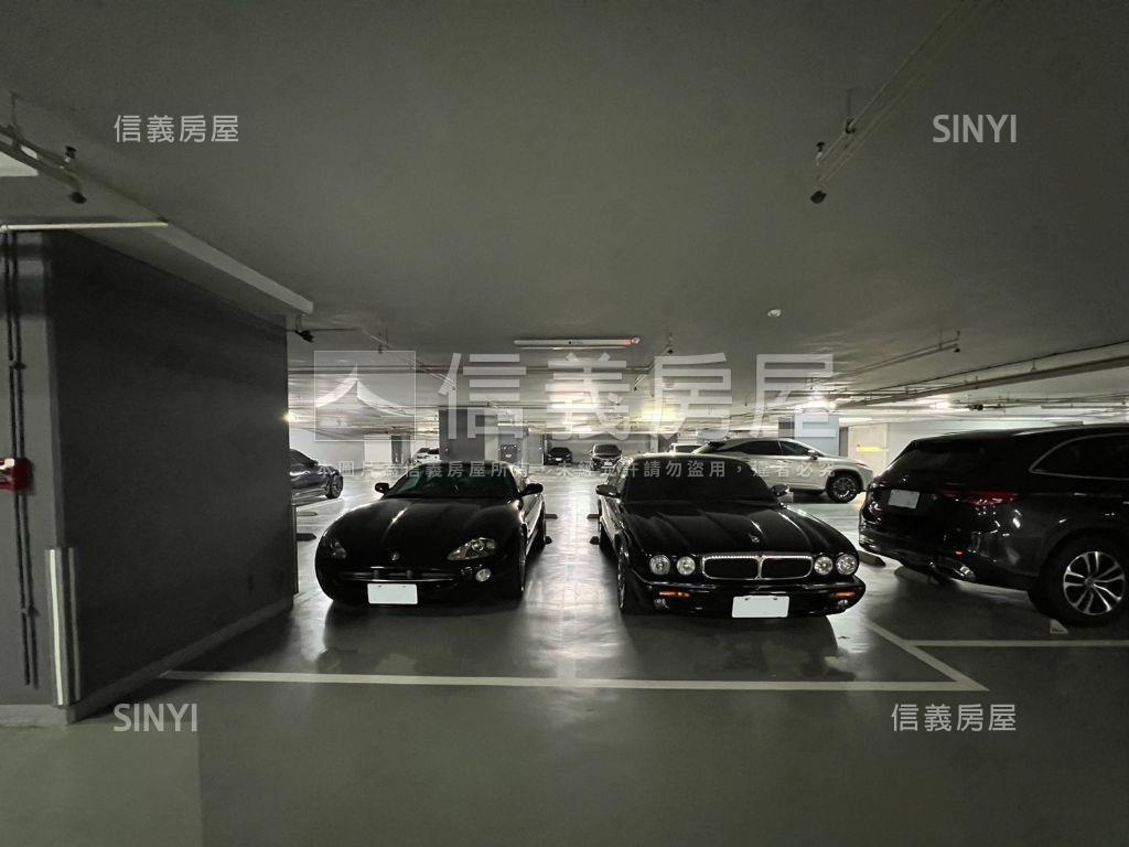 由鉅大謙視野戶附３平車位房屋室內格局與周邊環境