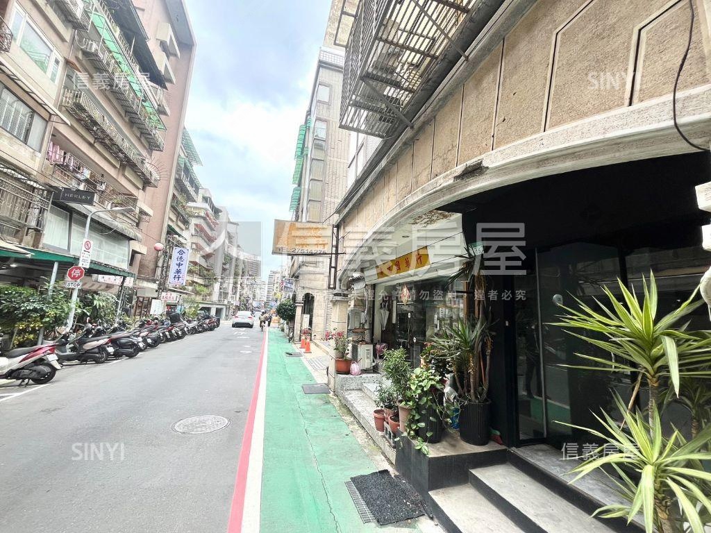 仁愛御府東區金店房屋室內格局與周邊環境