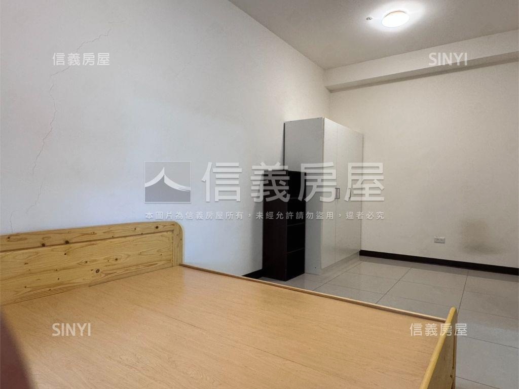 興希望兩房平面車位房屋室內格局與周邊環境