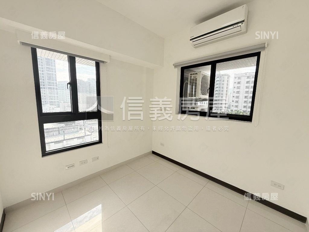 繁華巨蛋採光三房平車房屋室內格局與周邊環境