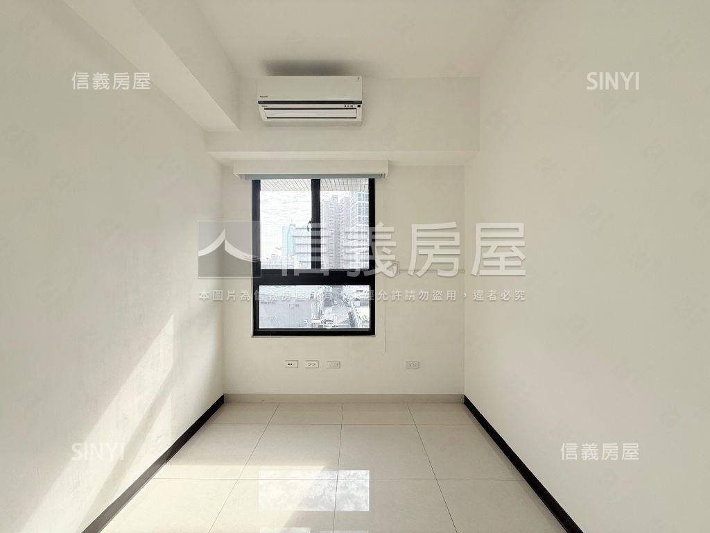 繁華巨蛋採光三房平車房屋室內格局與周邊環境