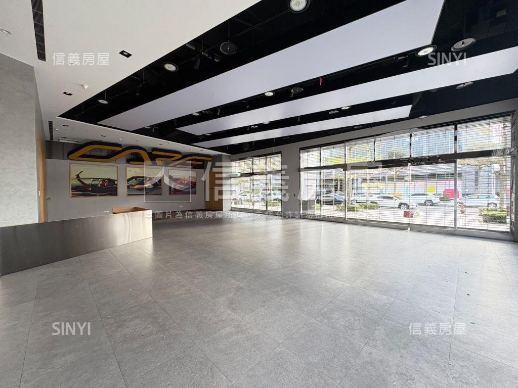 內科旗艦大面寬角窗店霸房屋室內格局與周邊環境