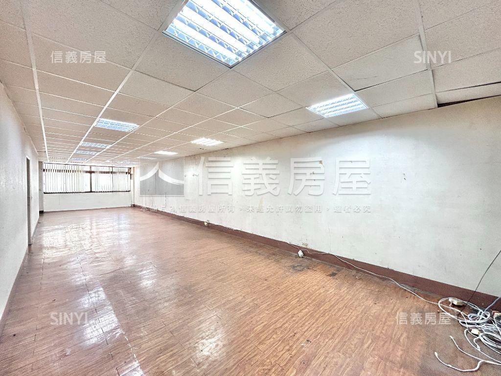 【專任】正英才路勤美透店房屋室內格局與周邊環境
