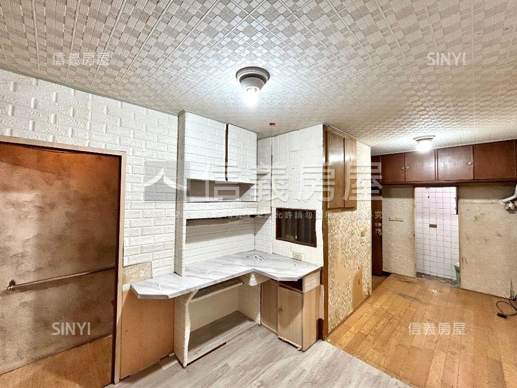 ⭐小資自住出租三層透天⭐房屋室內格局與周邊環境