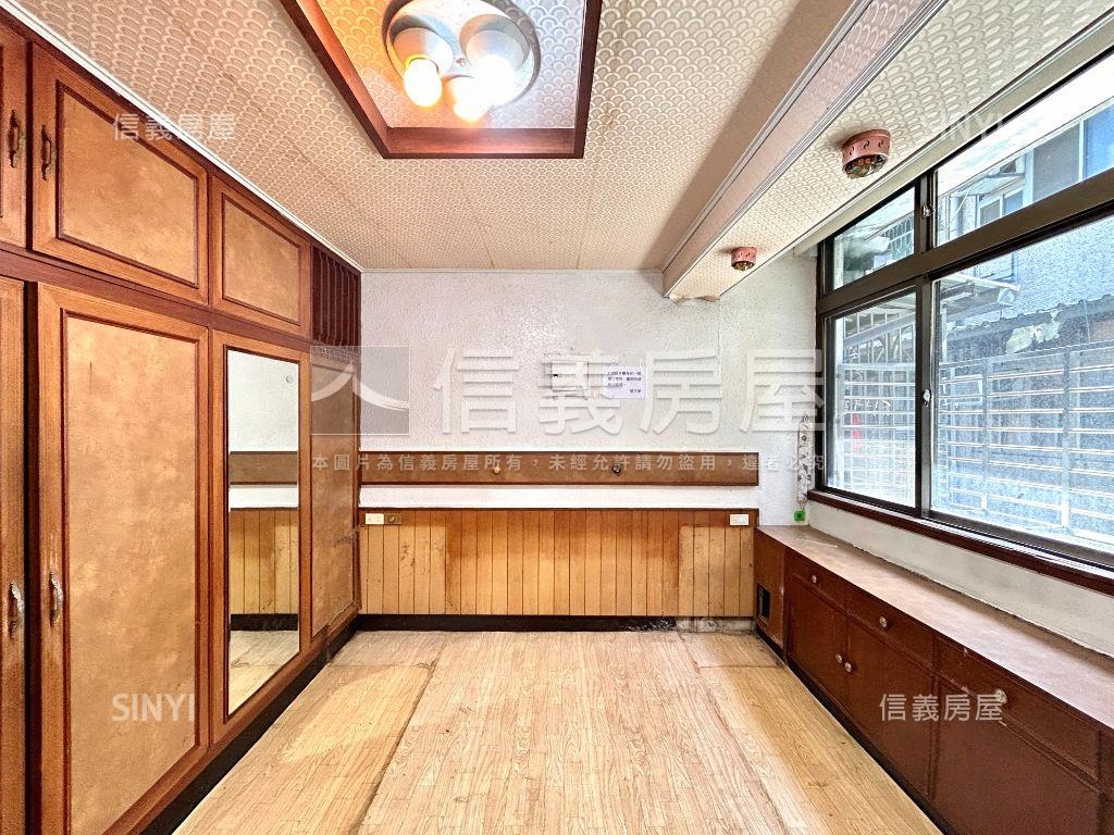 ⭐小資自住出租三層透天⭐房屋室內格局與周邊環境