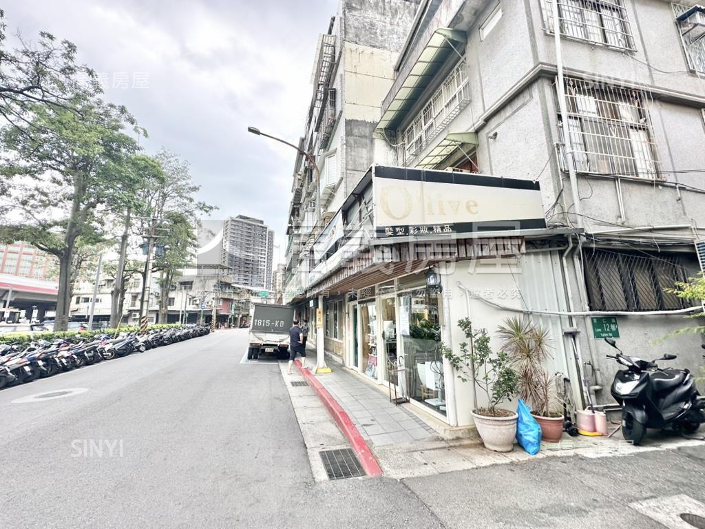 北投捷運旁商三透天房屋室內格局與周邊環境