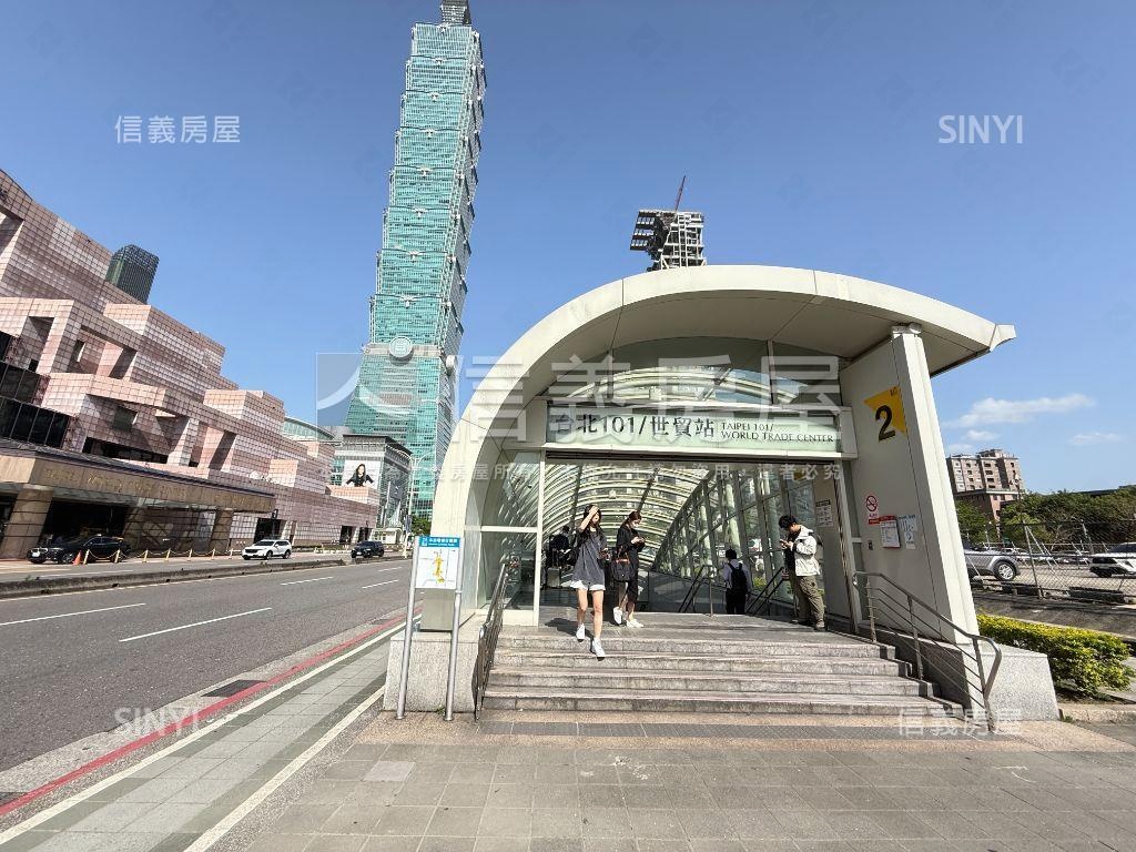 角間１０１捷運電梯金雞母房屋室內格局與周邊環境