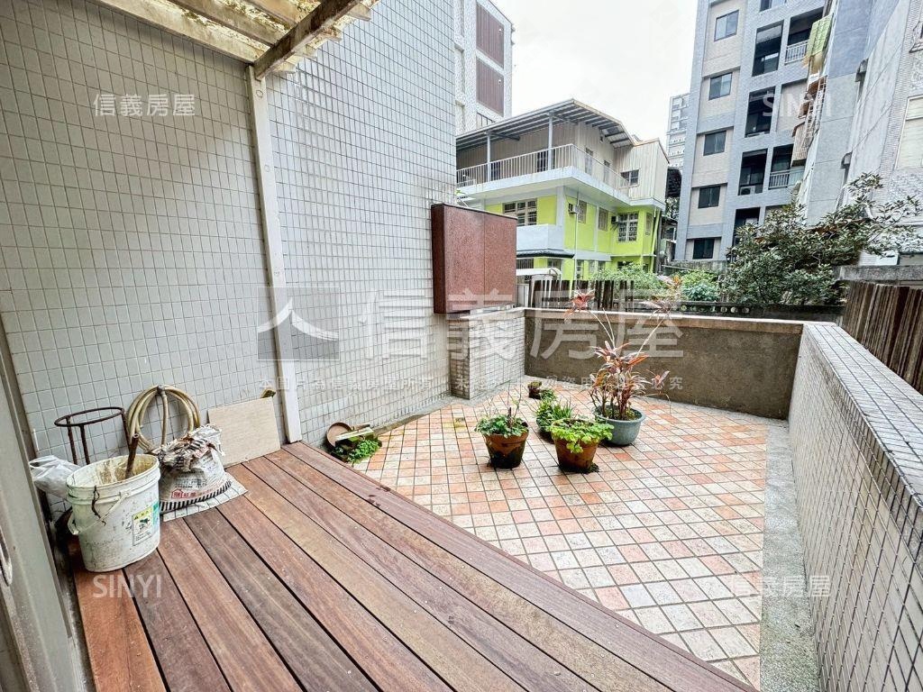 稀有二街前段露臺三房車位房屋室內格局與周邊環境