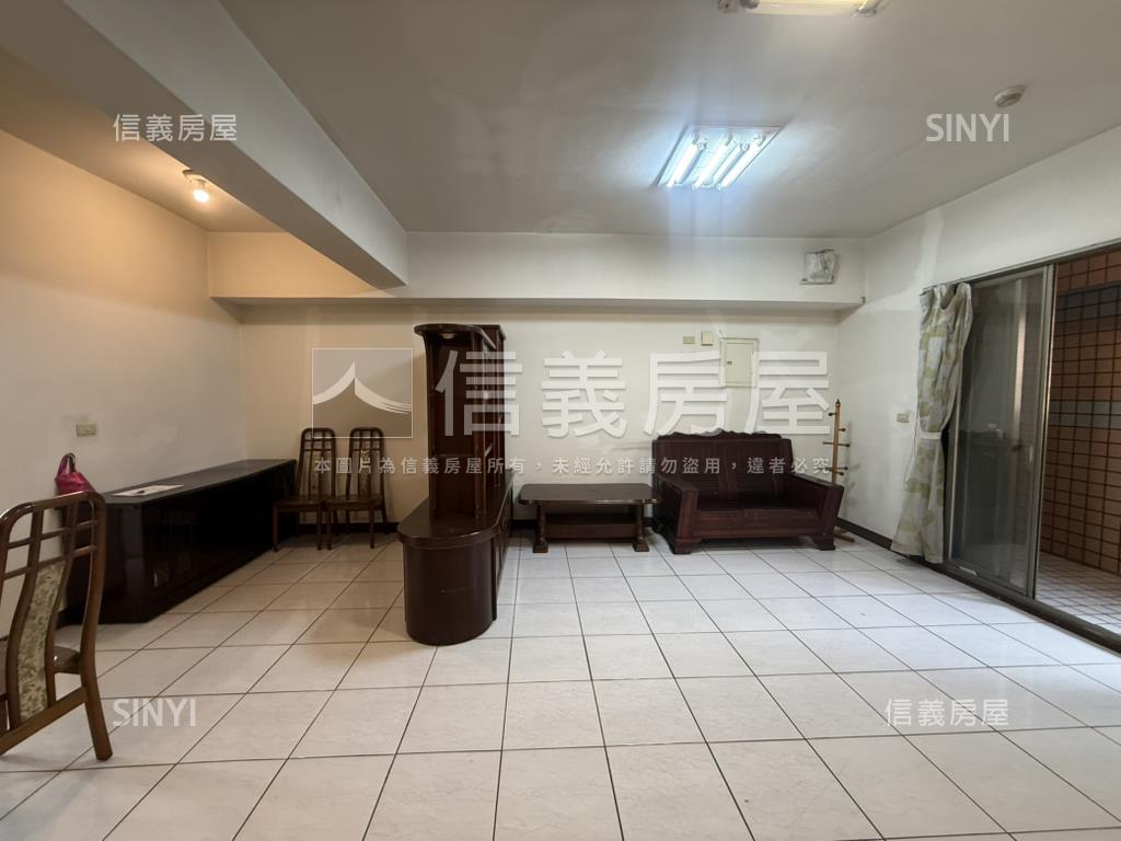 天生贏家三房附車位房屋室內格局與周邊環境