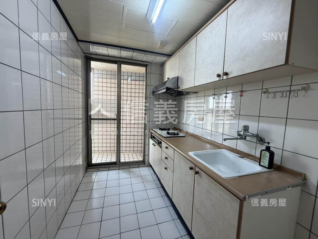 天生贏家三房附車位房屋室內格局與周邊環境