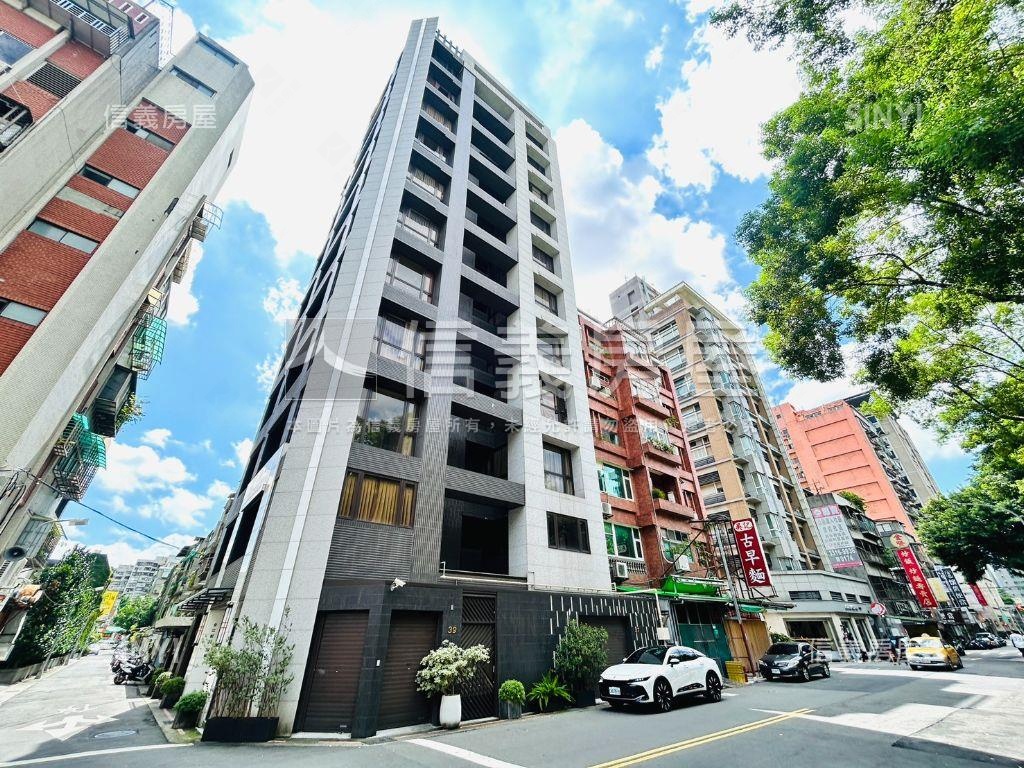 正面公園★奢華小豪宅房屋室內格局與周邊環境
