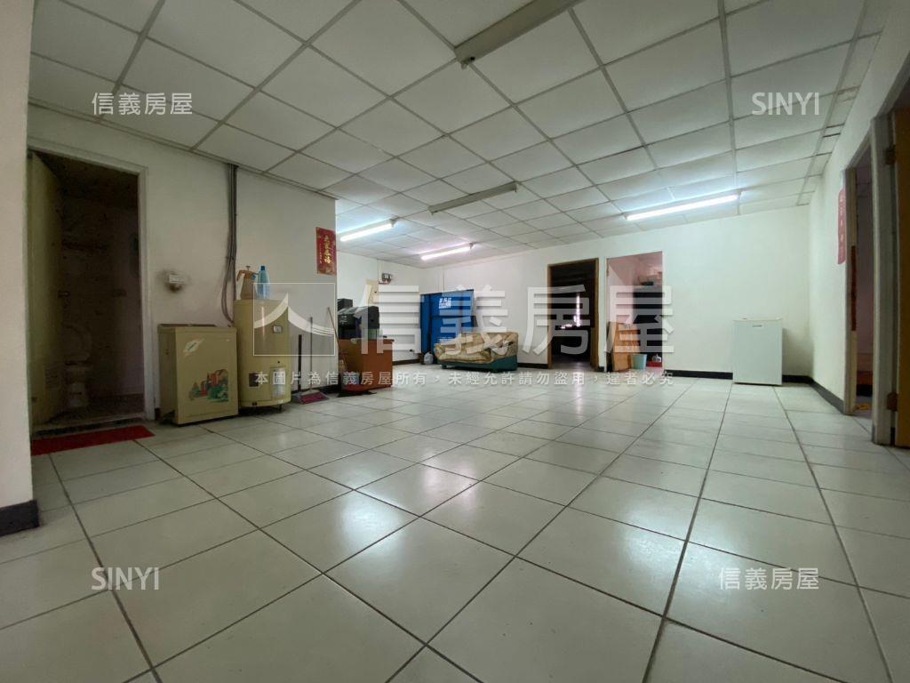 正北屯路大面寬三角窗店面房屋室內格局與周邊環境