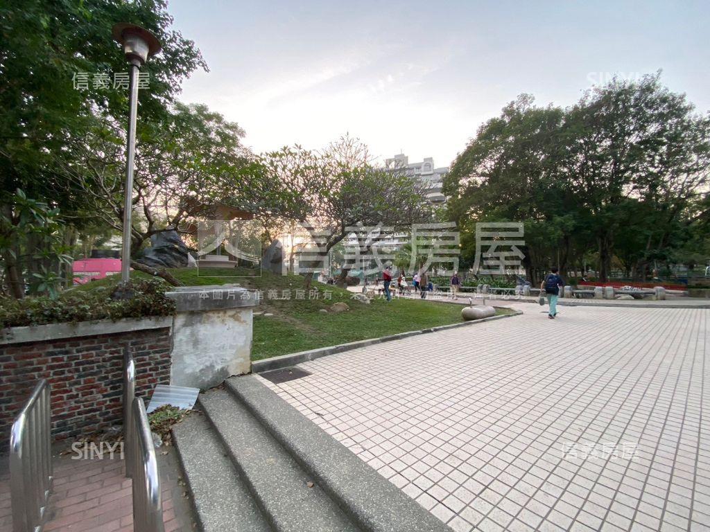 正北屯路大面寬三角窗店面房屋室內格局與周邊環境