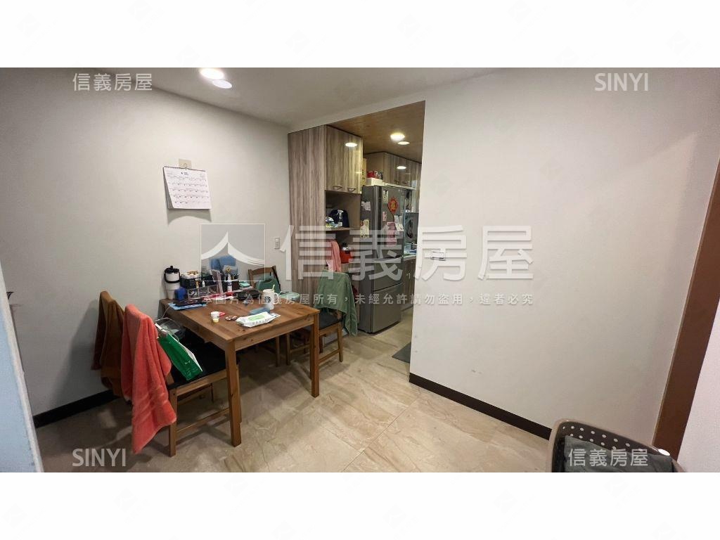 黃金三樓稀有釋出房屋室內格局與周邊環境