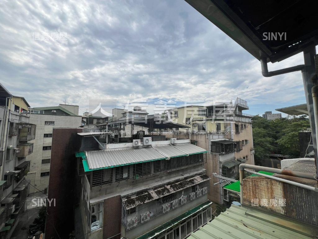 黃金三樓稀有釋出房屋室內格局與周邊環境