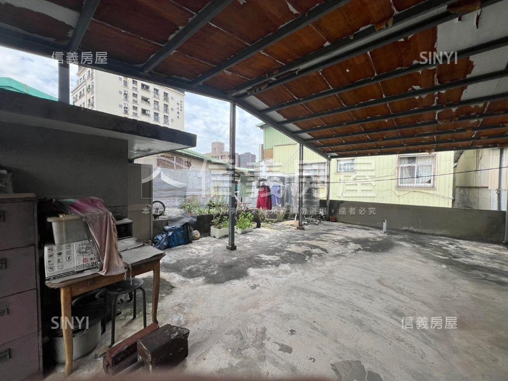 黃金三樓稀有釋出房屋室內格局與周邊環境