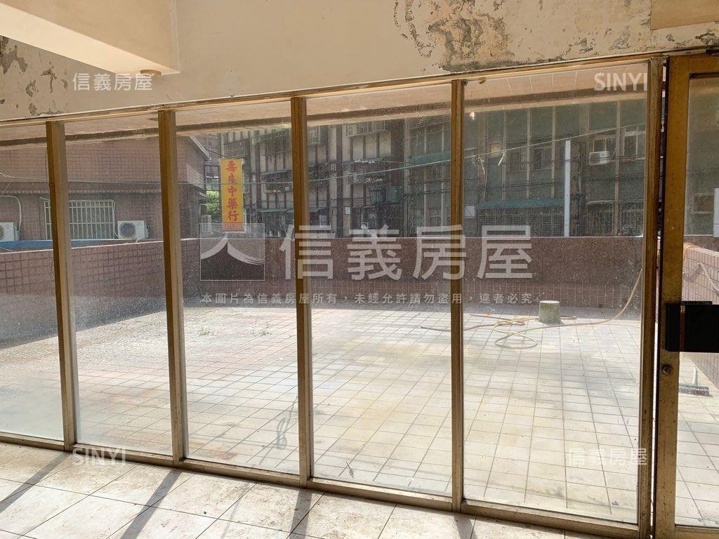 大露台店辦房屋室內格局與周邊環境