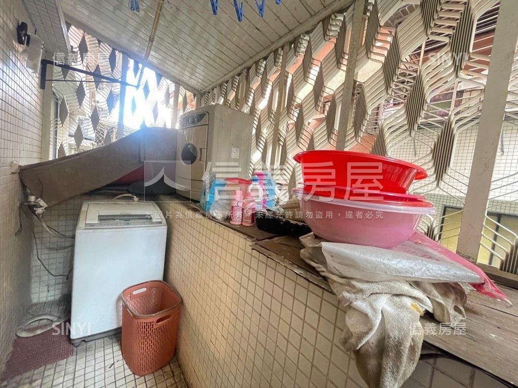 玫瑰城精緻樓中樓稀有釋出房屋室內格局與周邊環境