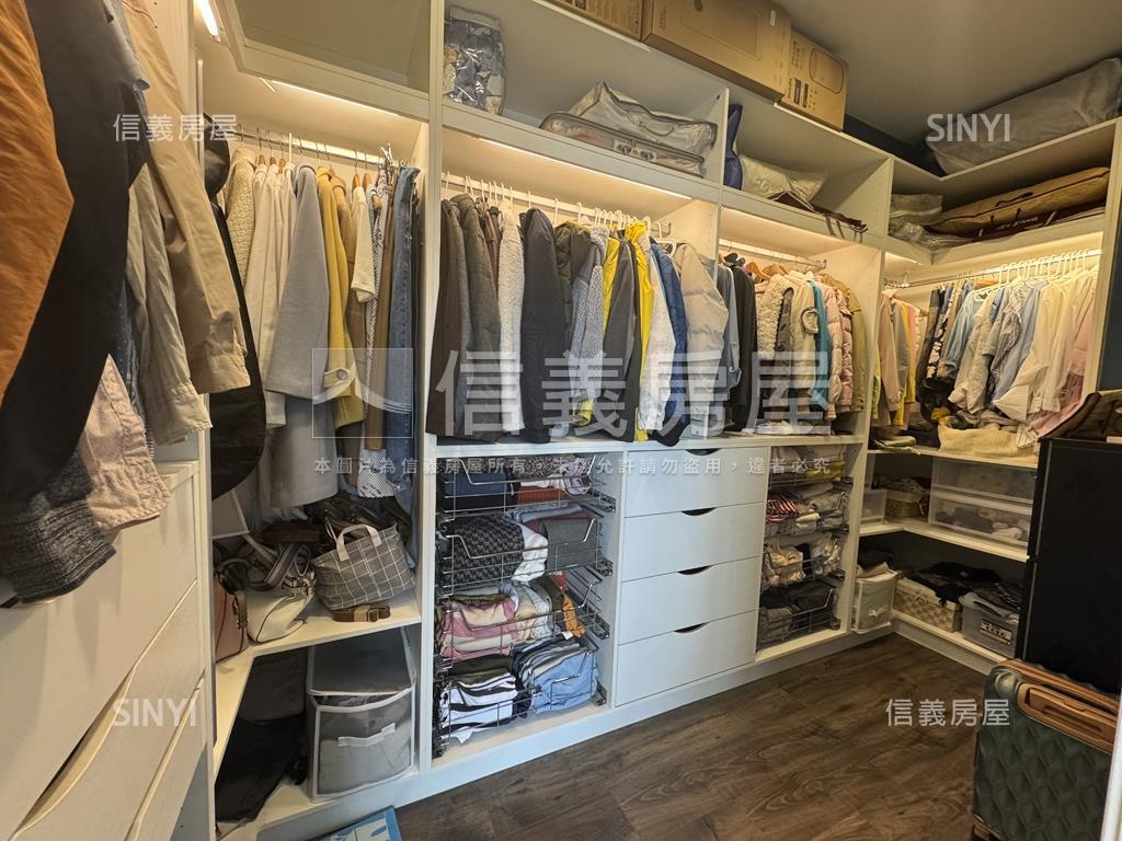 碧連天朝南景觀四房房屋室內格局與周邊環境