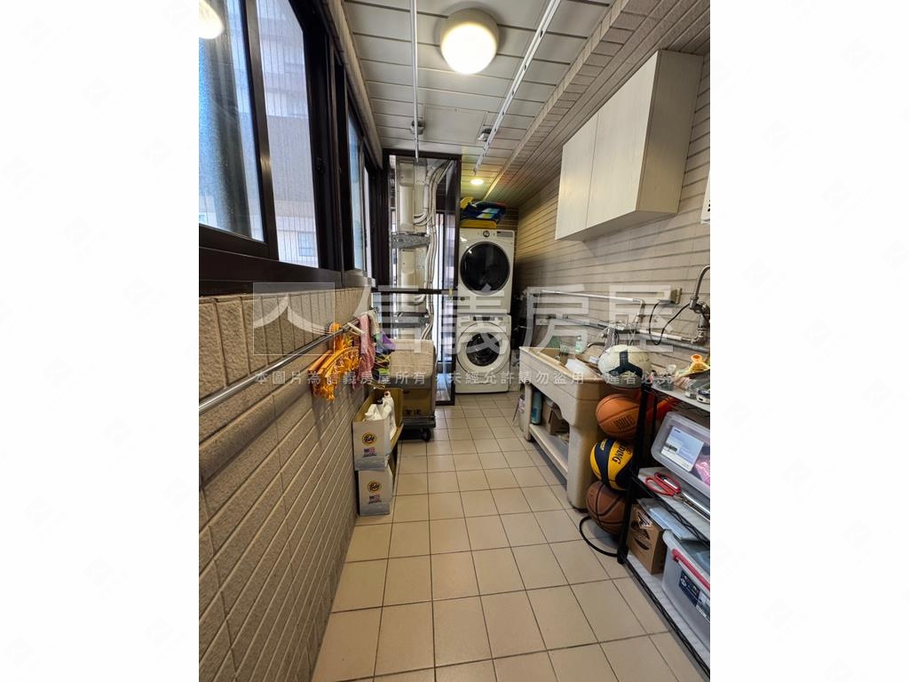 碧連天朝南景觀四房房屋室內格局與周邊環境
