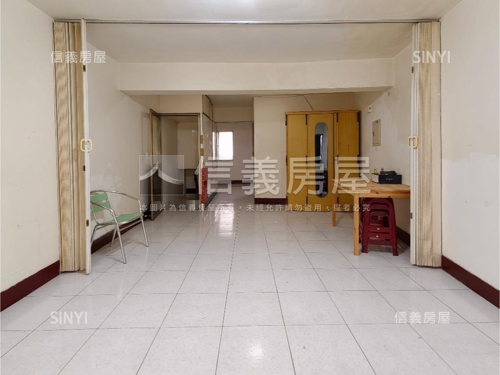 機廠輕軌聚財１＋２樓店住房屋室內格局與周邊環境